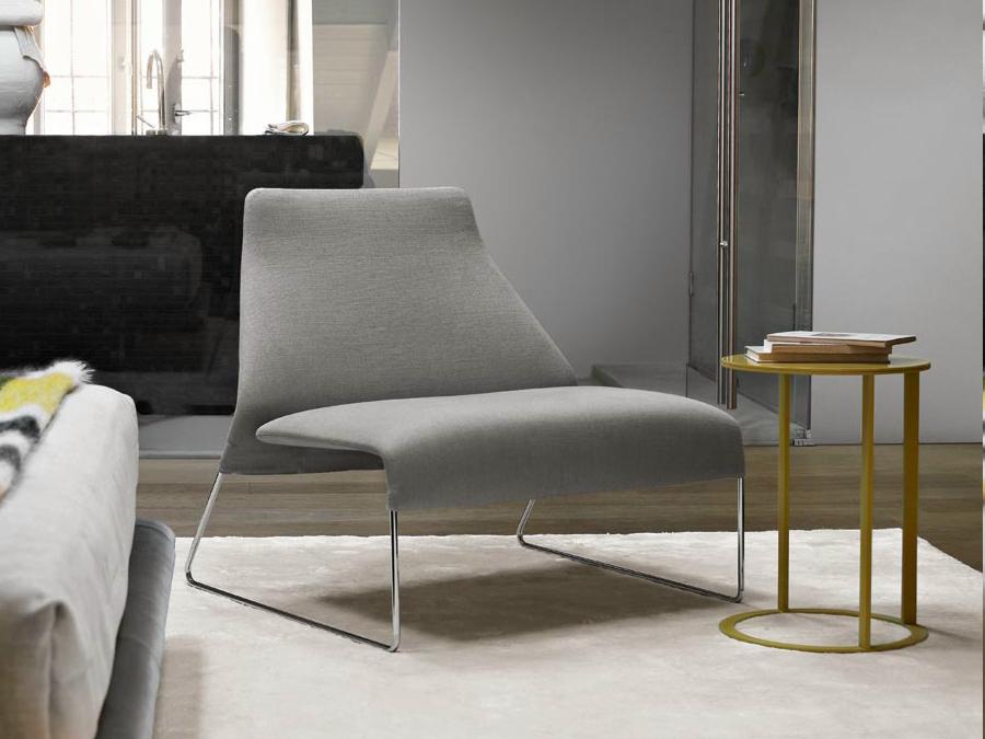 Sled base fabric easy chair | Lazy '05 by B&B Italia