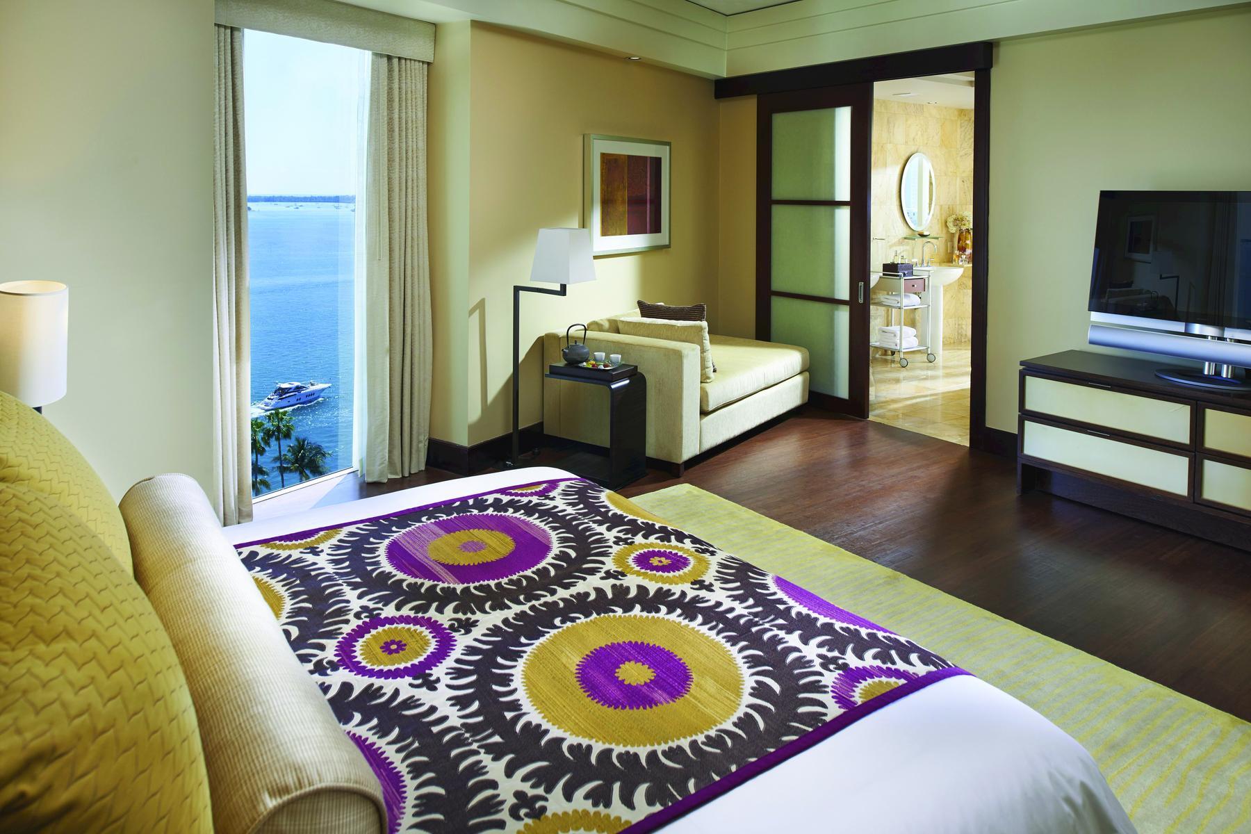 Adjustable metal floor lamp | Quadra Liseuse by Contardi