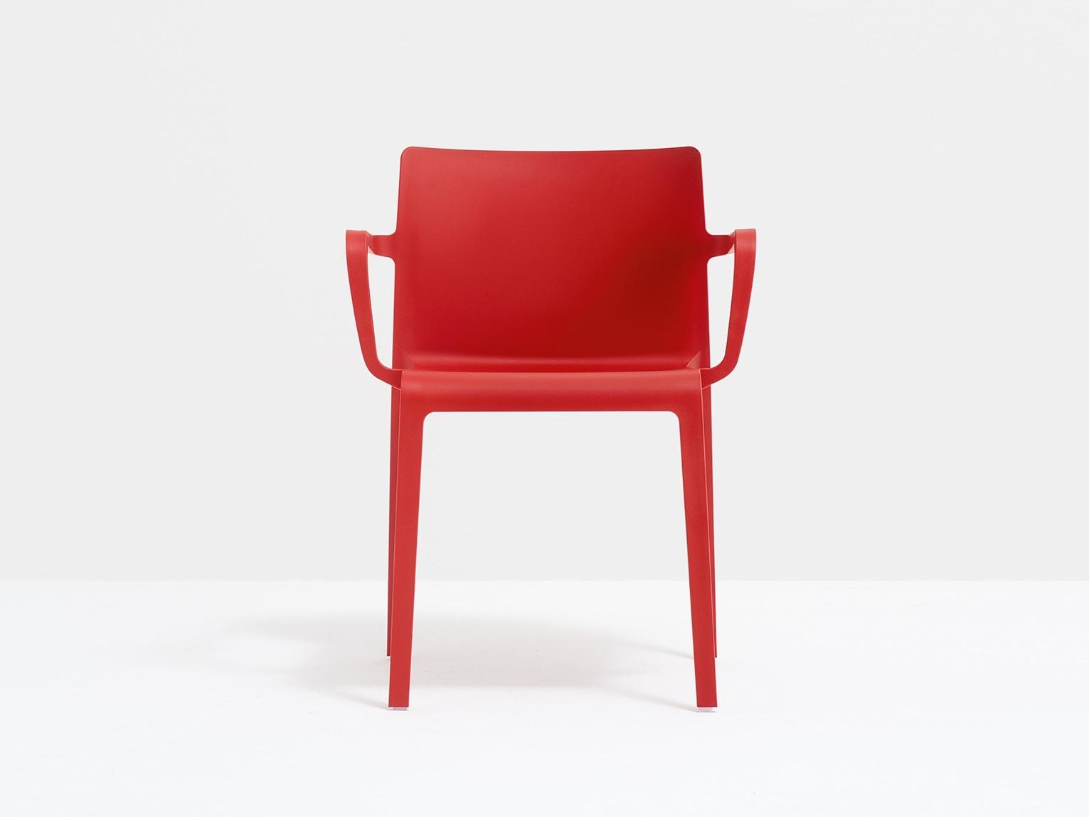 Polypropylene chair with armrests | Volt 675 by Pedrali
