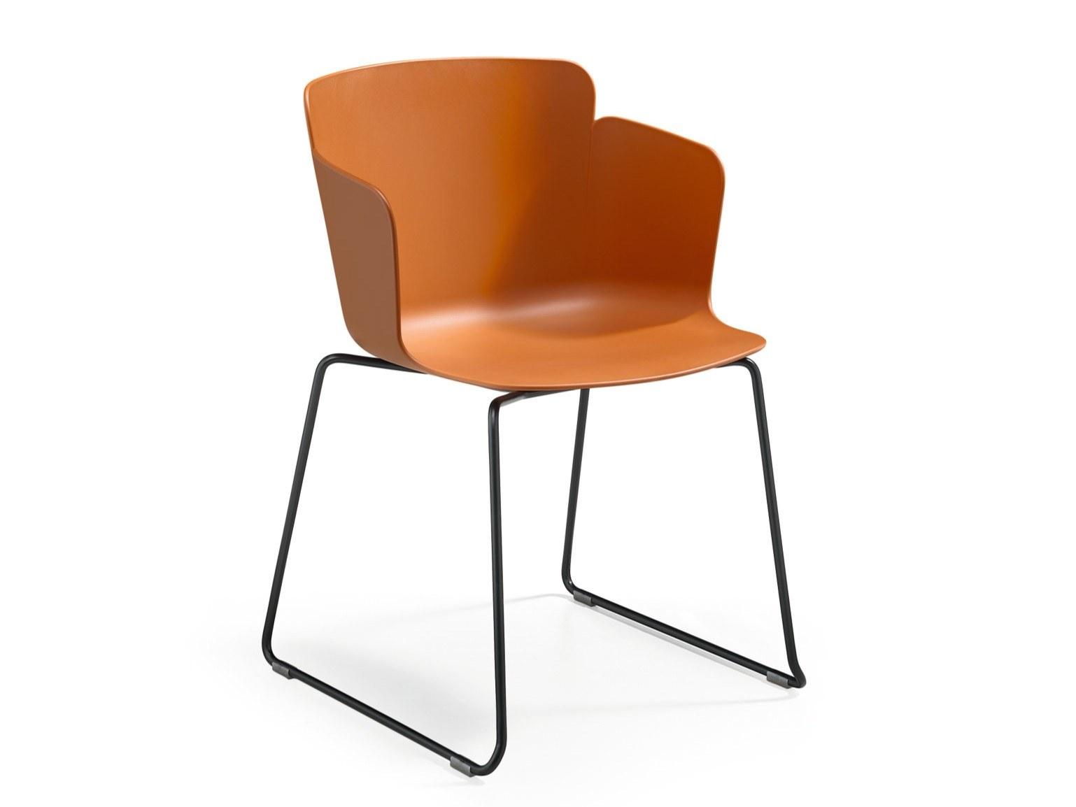 Sled base polypropylene chair with armrests | Calla Pm T Pp by Midj