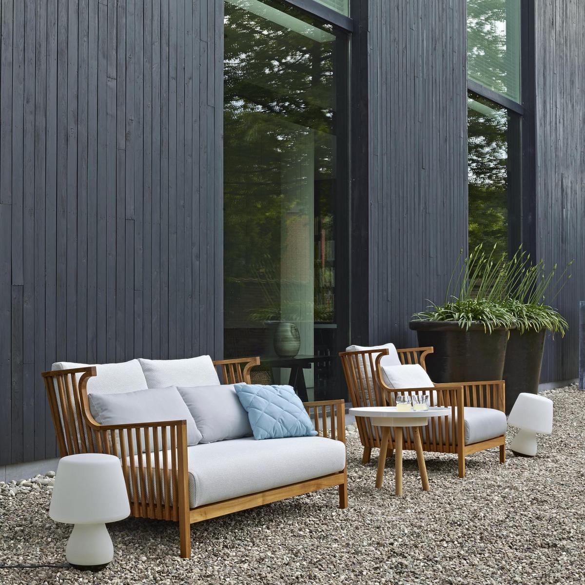 2 seater teak garden sofa | Elizabeth Teck by Ligne Roset