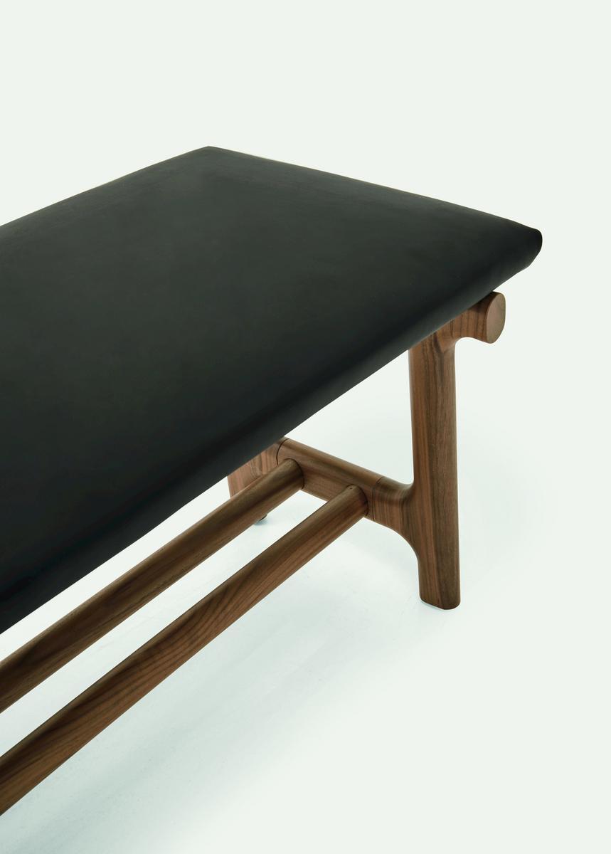 Upholstered leather bench | Fushimi by Pianca