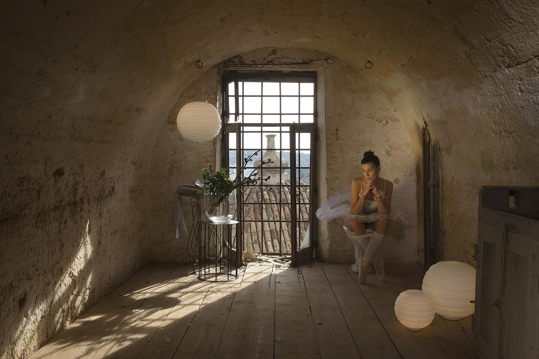 Satin glass table lamp | Braille by Karman