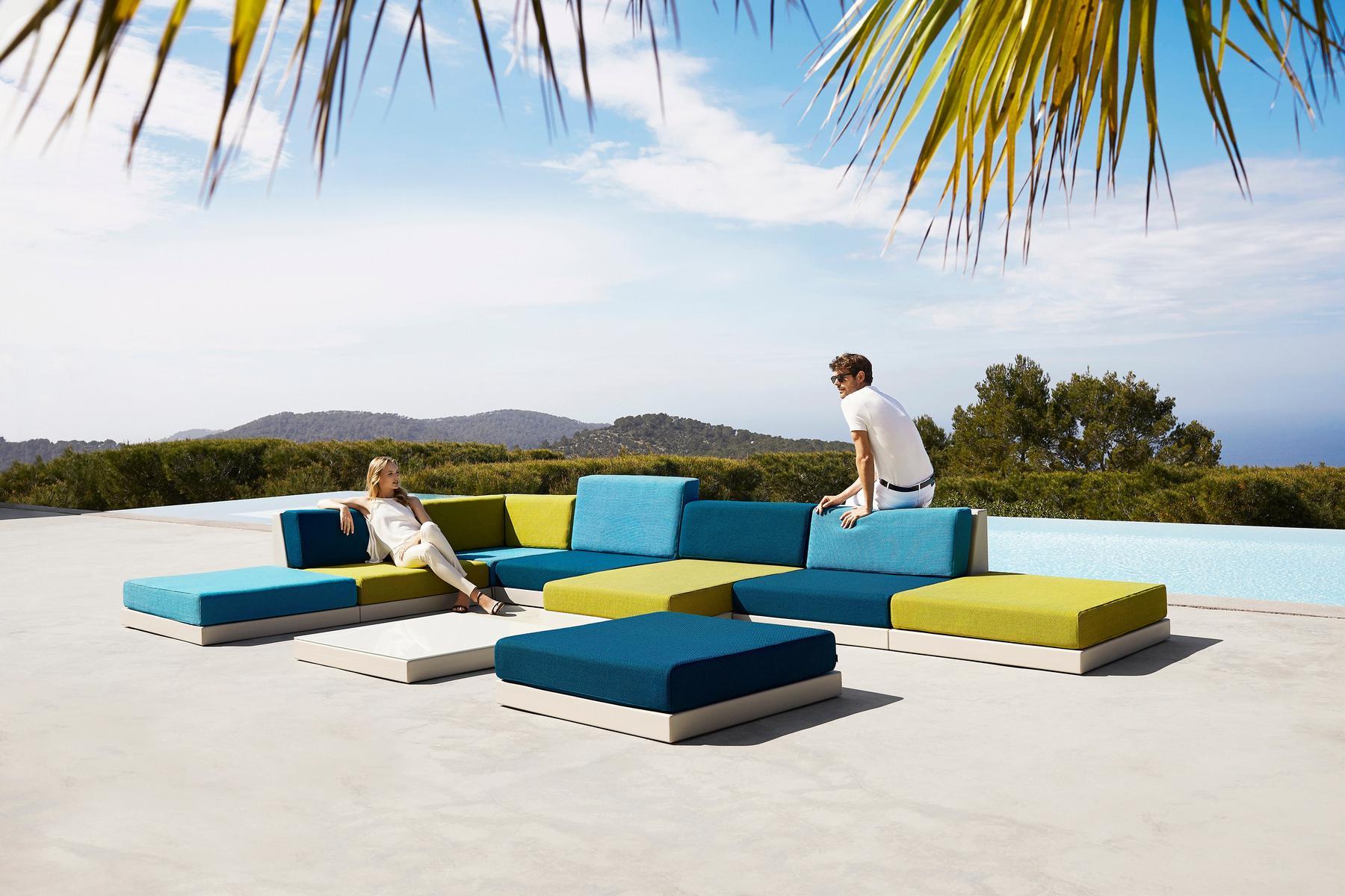 Modular fabric garden sofa | Pixel by Vondom