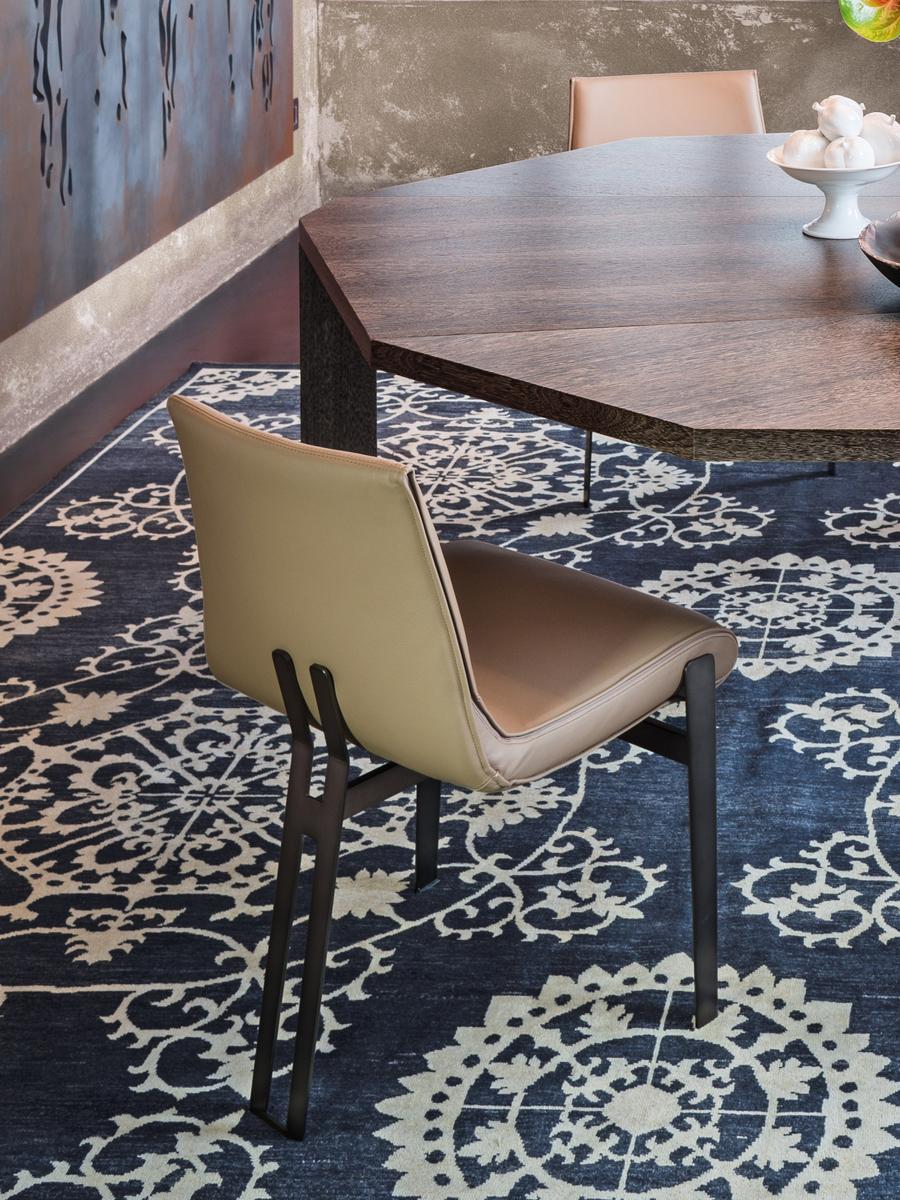 Upholstered velvet chair | Venus by Arketipo