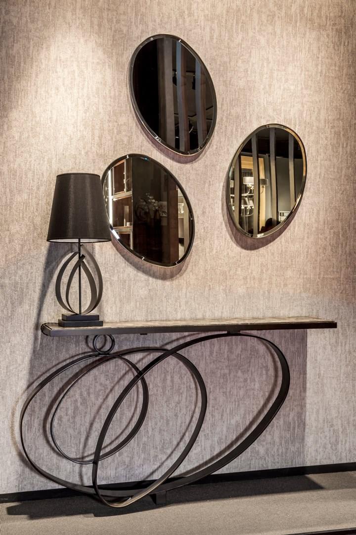 Oval wall-mounted framed iron mirror | Stone by Cantori