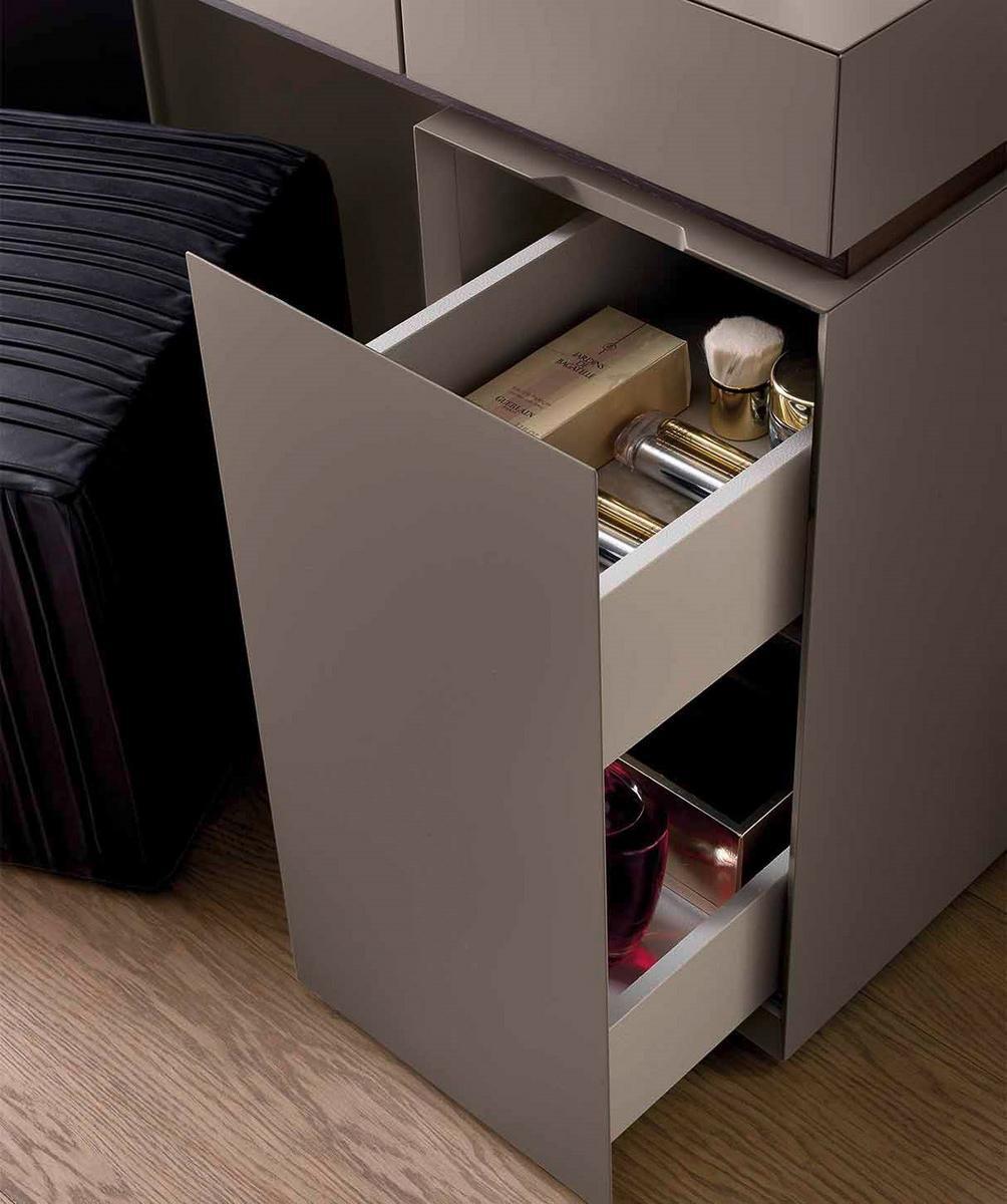 Wooden dressing table | Vanity by Olivieri