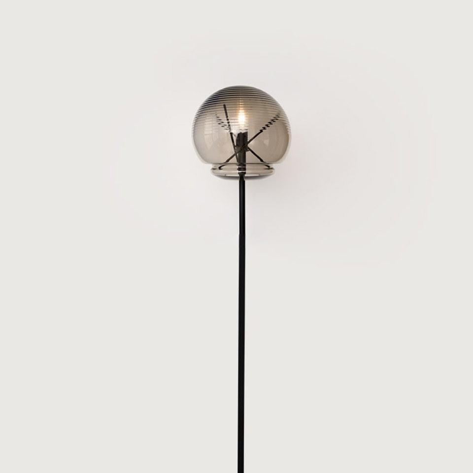 Glass floor lamp | Vitruvio by Artemide