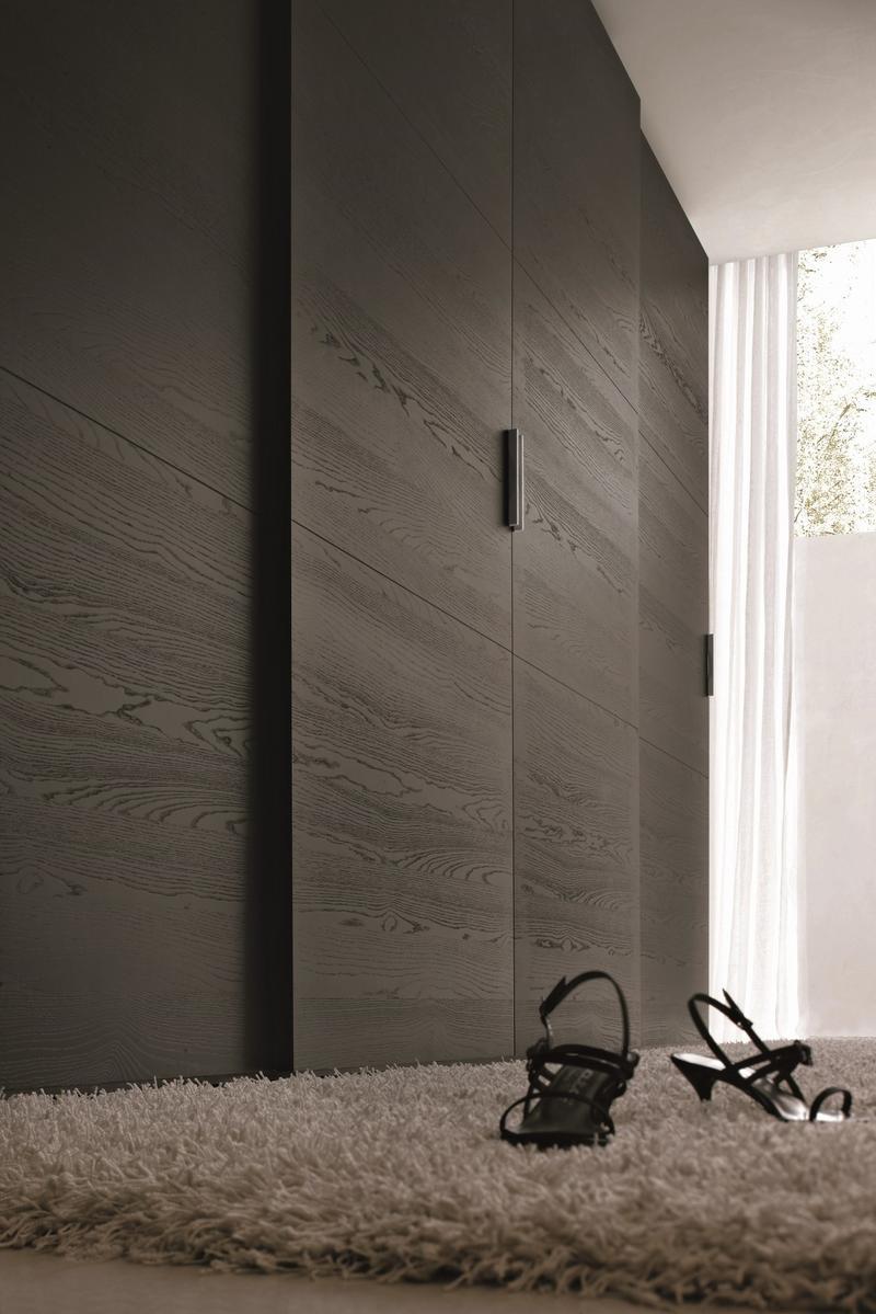 Wardrobe with sliding doors | Segno by Tomasella