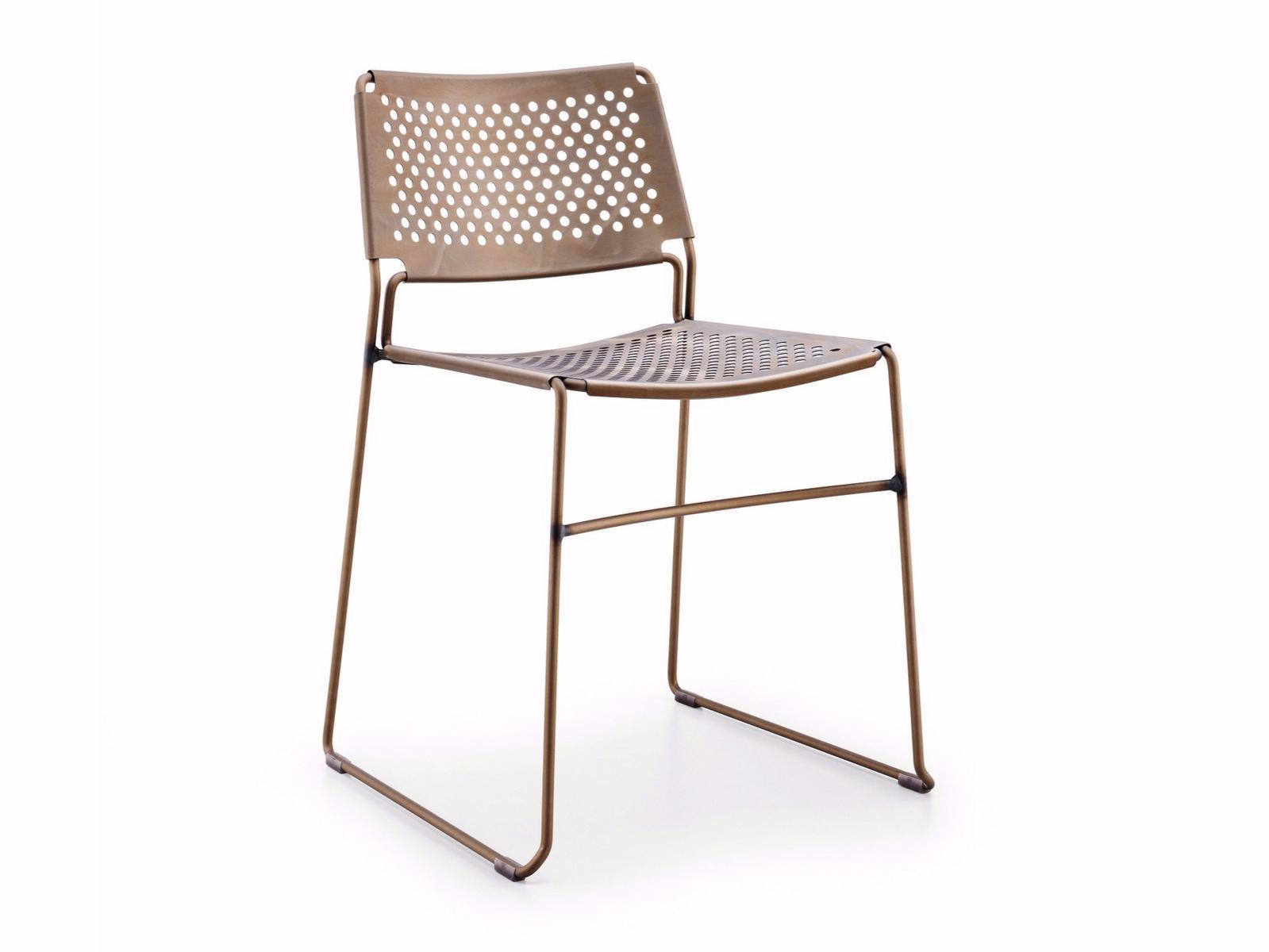 Sled base stackable steel garden chair | Slim by Midj