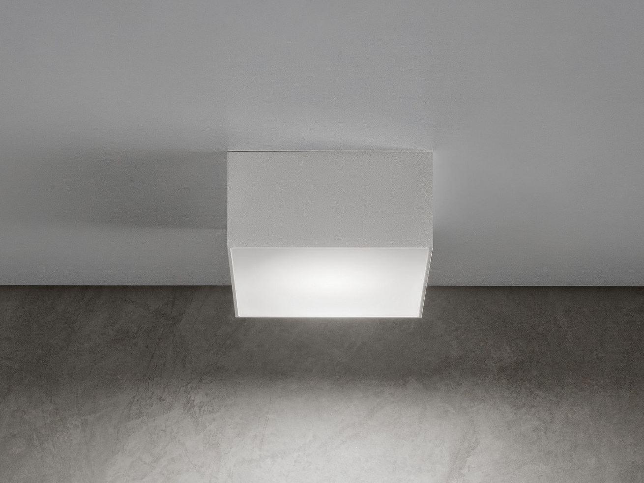 LED aluminium ceiling light | Little Box by Olev