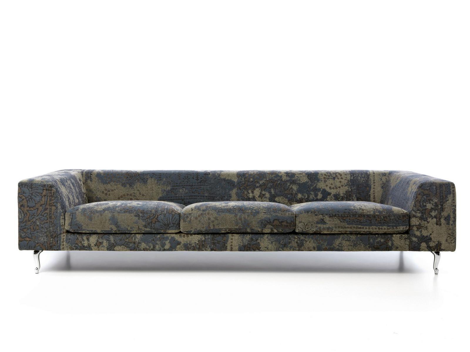 Dacron® sofa with removable cover | Zliq Sofa by Moooi