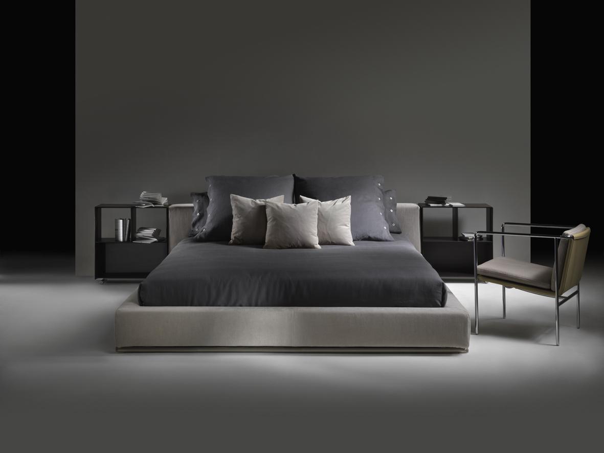 Fabric double bed with removable cover | Groundpiece Slim by Flexform