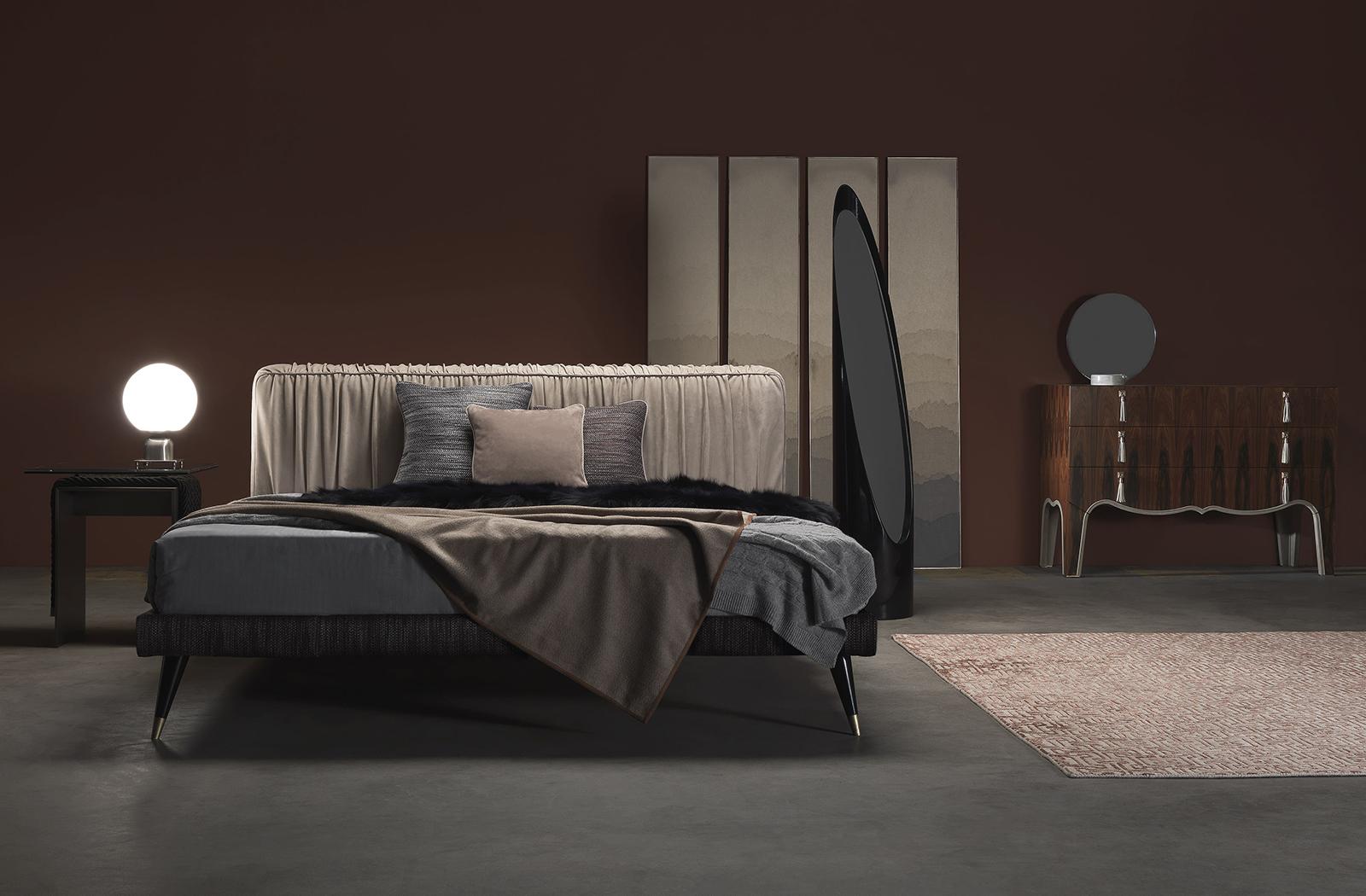 Freestanding oval framed wooden mirror | Nail by Gianfranco Ferre Home