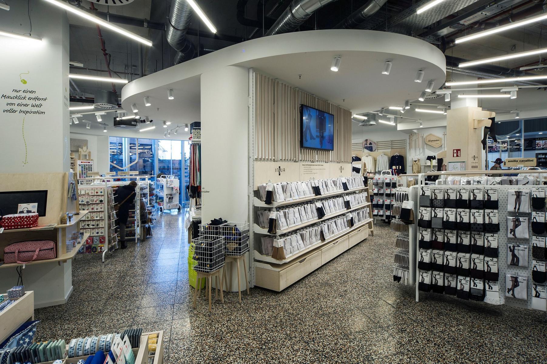 Adjustable ceiling aluminium spotlight | Coolfin Move by Dark