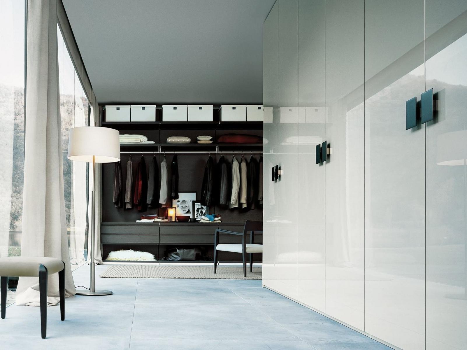 Sectional walk-in wardrobe | Ubik by Poliform