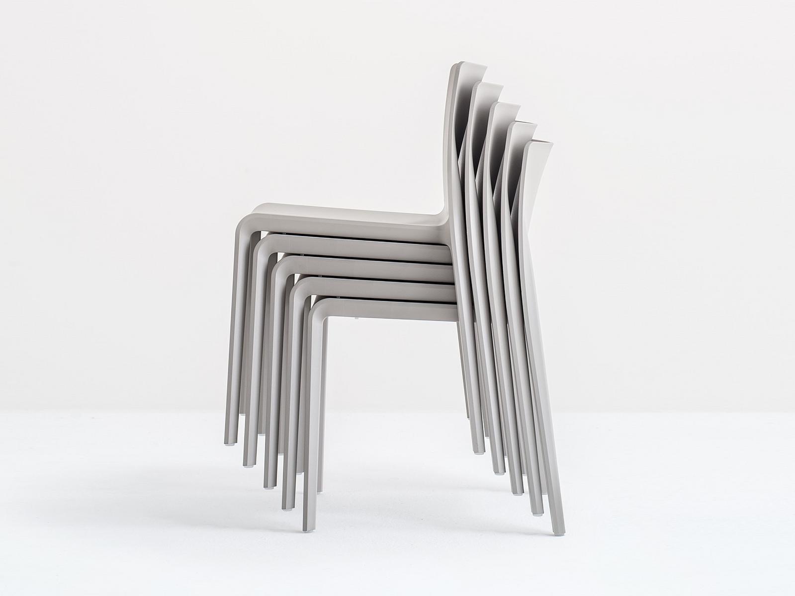 Polypropylene chair | Volt 670 by Pedrali