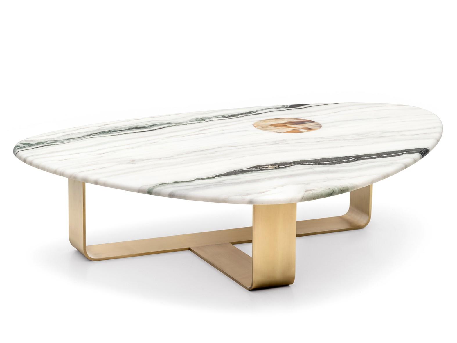Low triangular marble coffee table | Demetra 7007 by Arcahorn