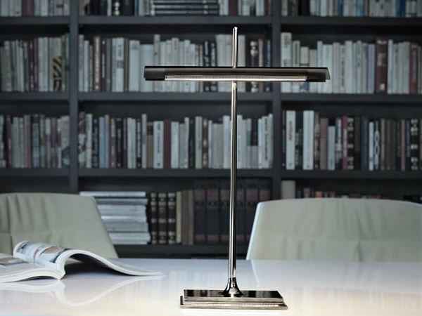 LED direct light methacrylate table lamp | Goldman by Flos