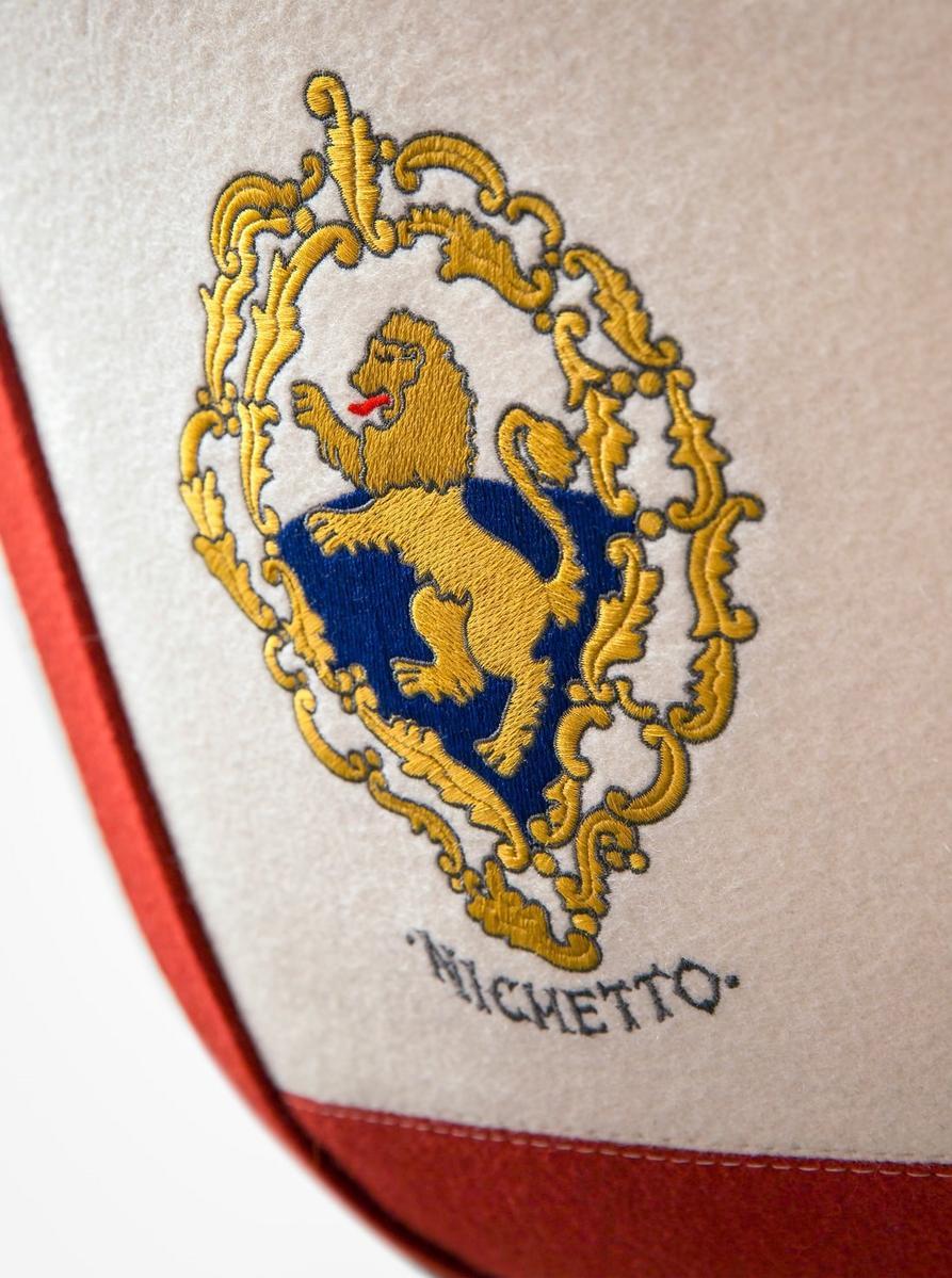 Swivel upholstered chair | Canal Swivel by Moooi