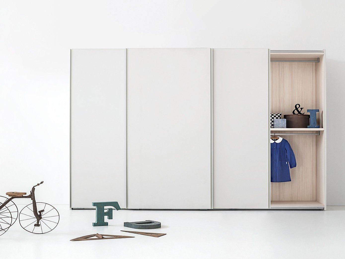 Wardrobe with sliding doors | Emery by Lema