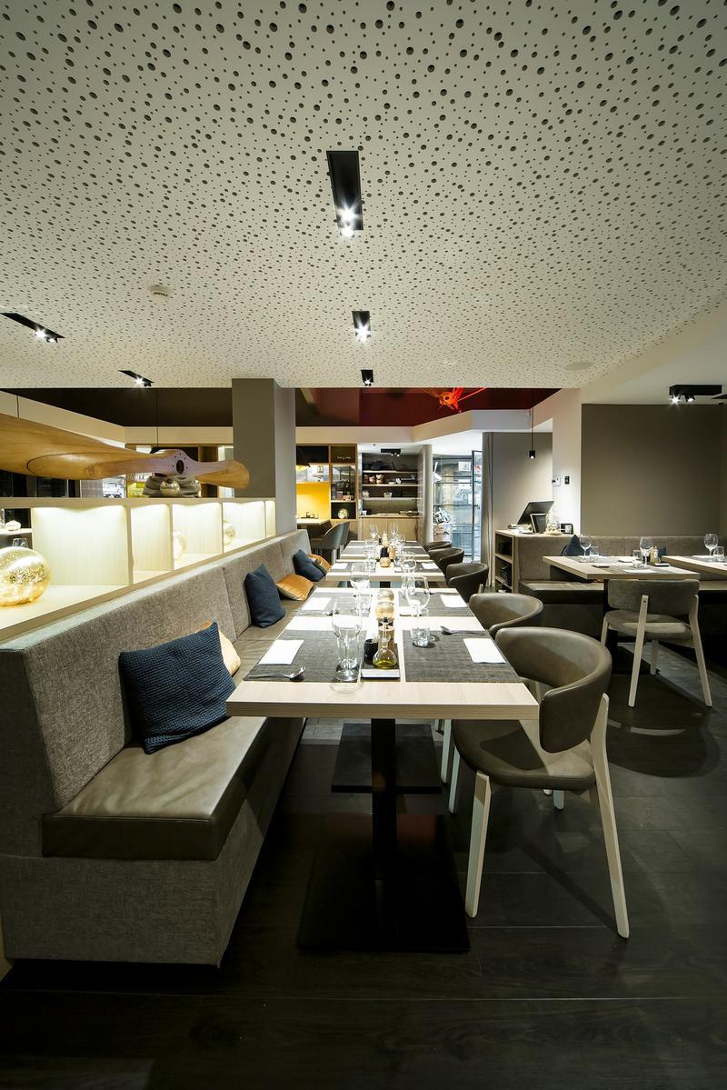 Semi-inset ceiling aluminium spotlight | Coolfin Box by Dark