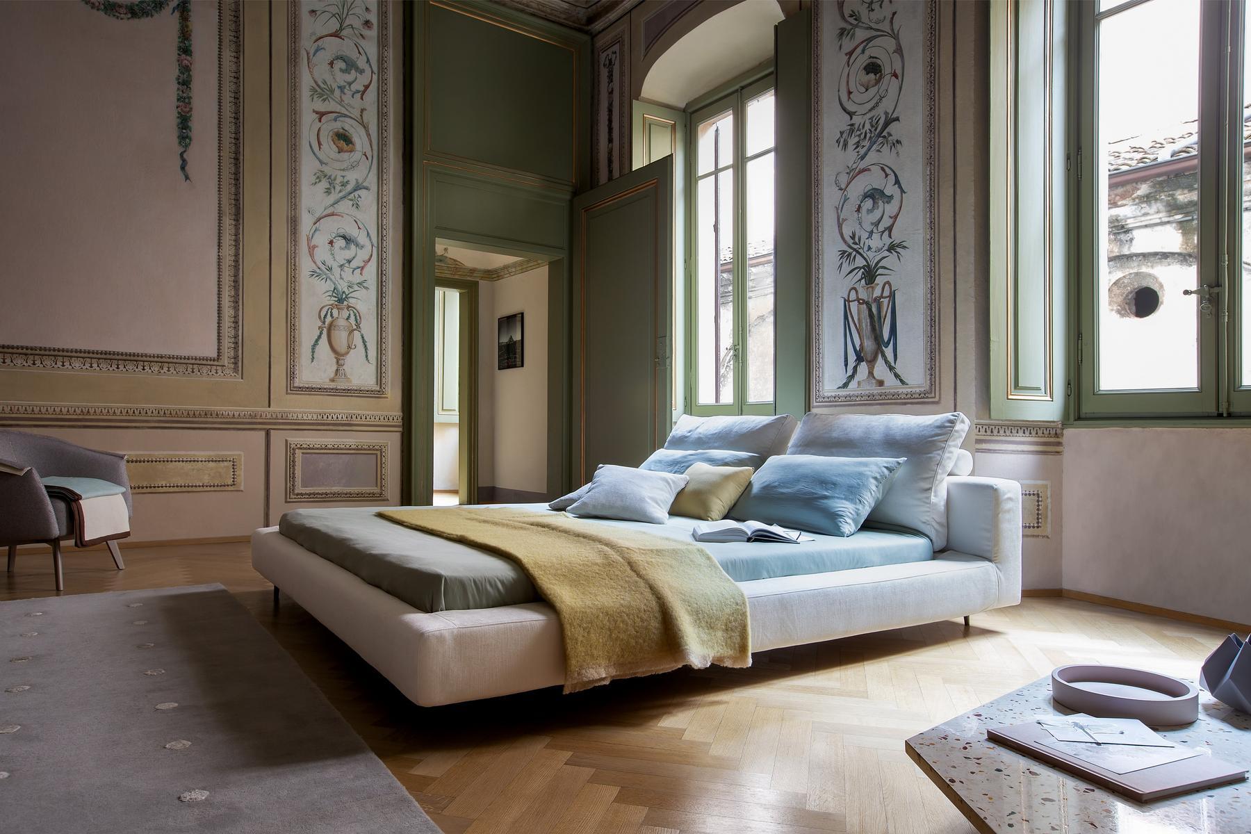 Double bed | Owen by Bonaldo