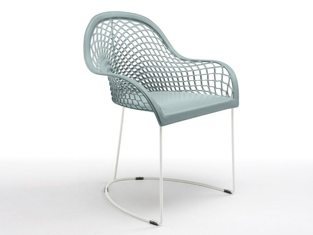 Sled base chair with armrests | Guapa P by Midj
