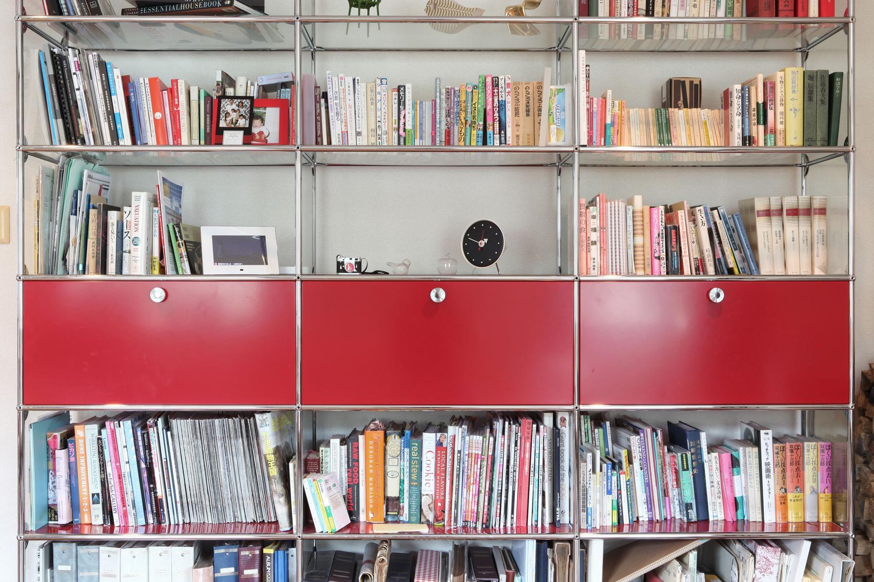 Open sectional metal bookcase | Haller Bookshelves by USM