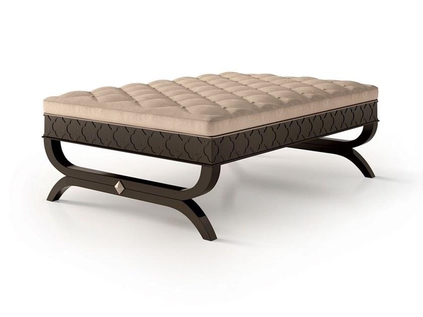 Tufted upholstered fabric bench and wooden base | 6340 by Carpanese home