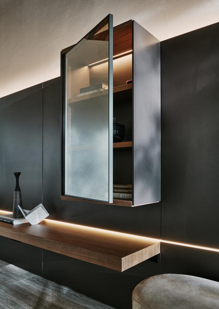 Sectional wooden storage wall with integrated lighting | Grid by Molteni
