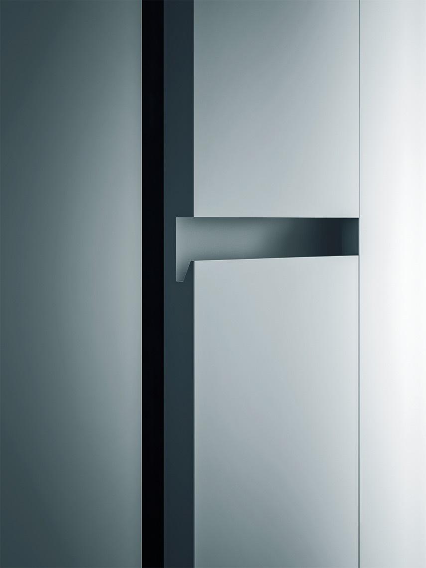 Modular veneer wardrobe with coplanar doors | Strip by ALF Dafre