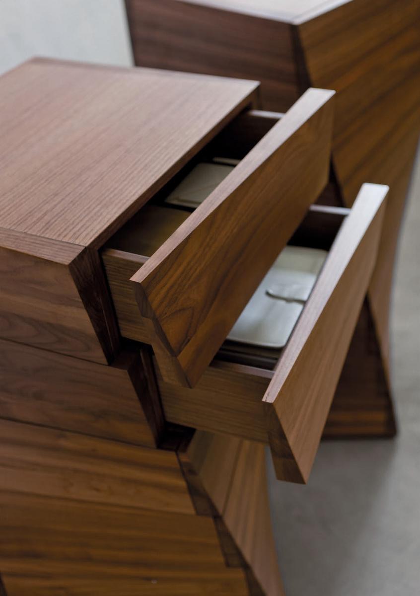 Solid wood chest of drawers | Piroette by Porada