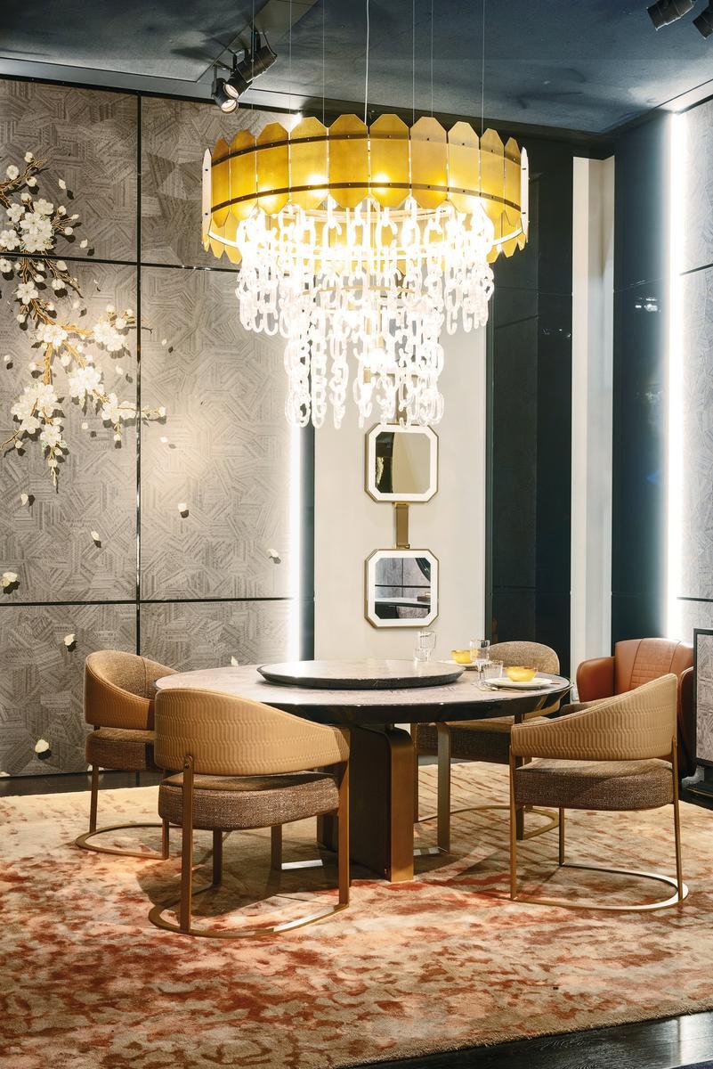 Round ebony table | Millenium by Bruno Zampa