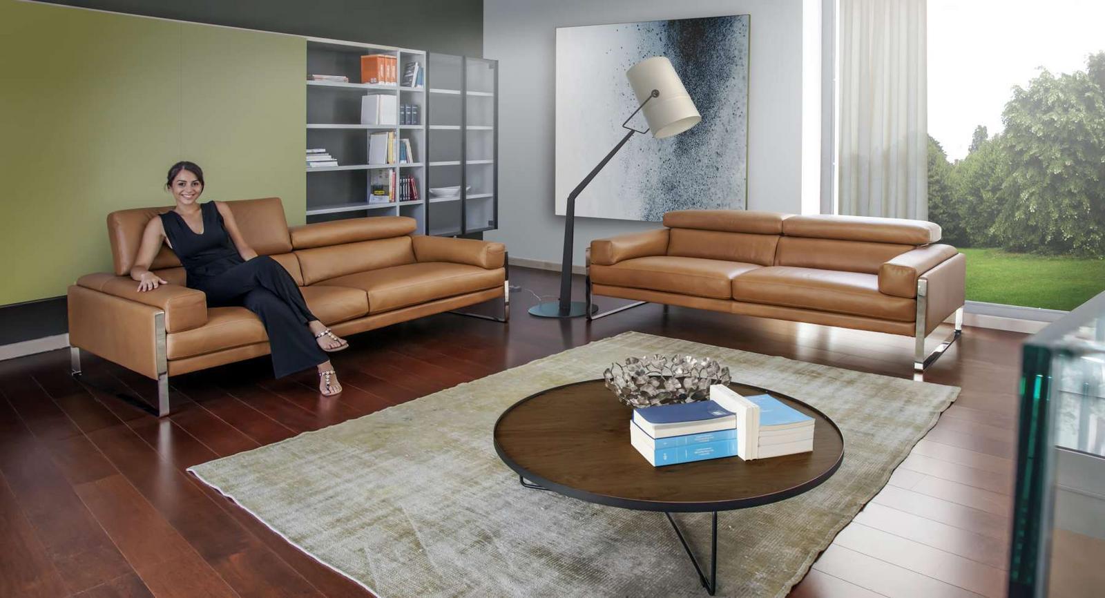 Sectional leather sofa | Romeo by Calia Italia