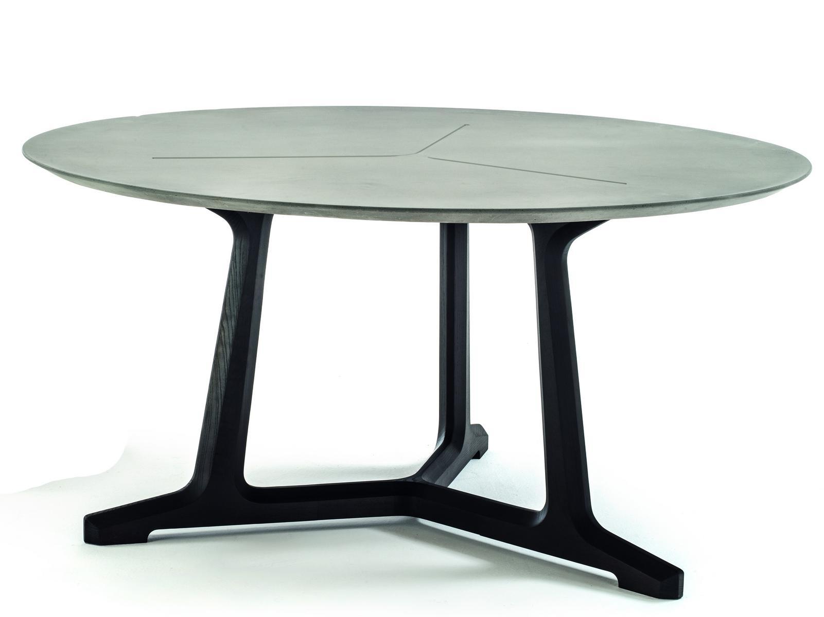 Round table with 3-star base | Arja by Frigerio