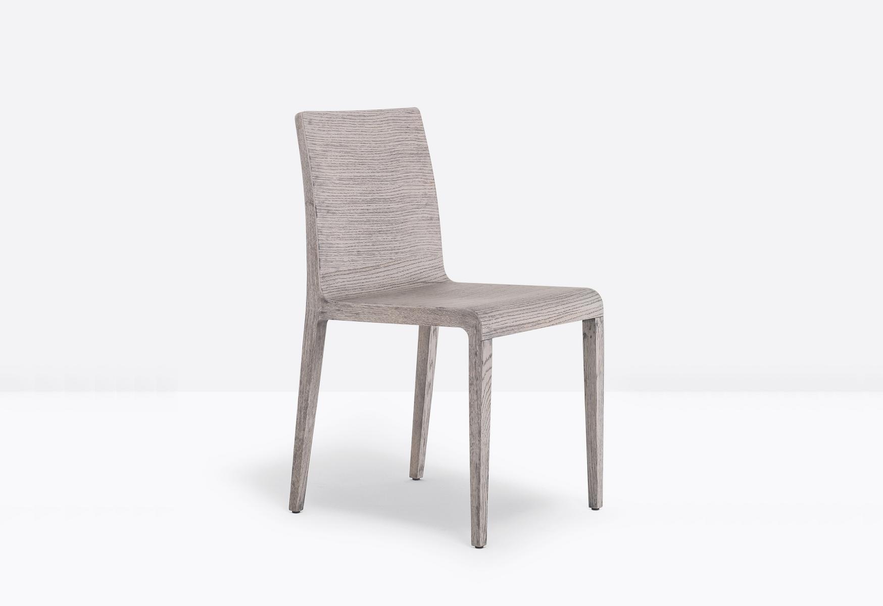 Solid wood chair | Young 420 by Pedrali