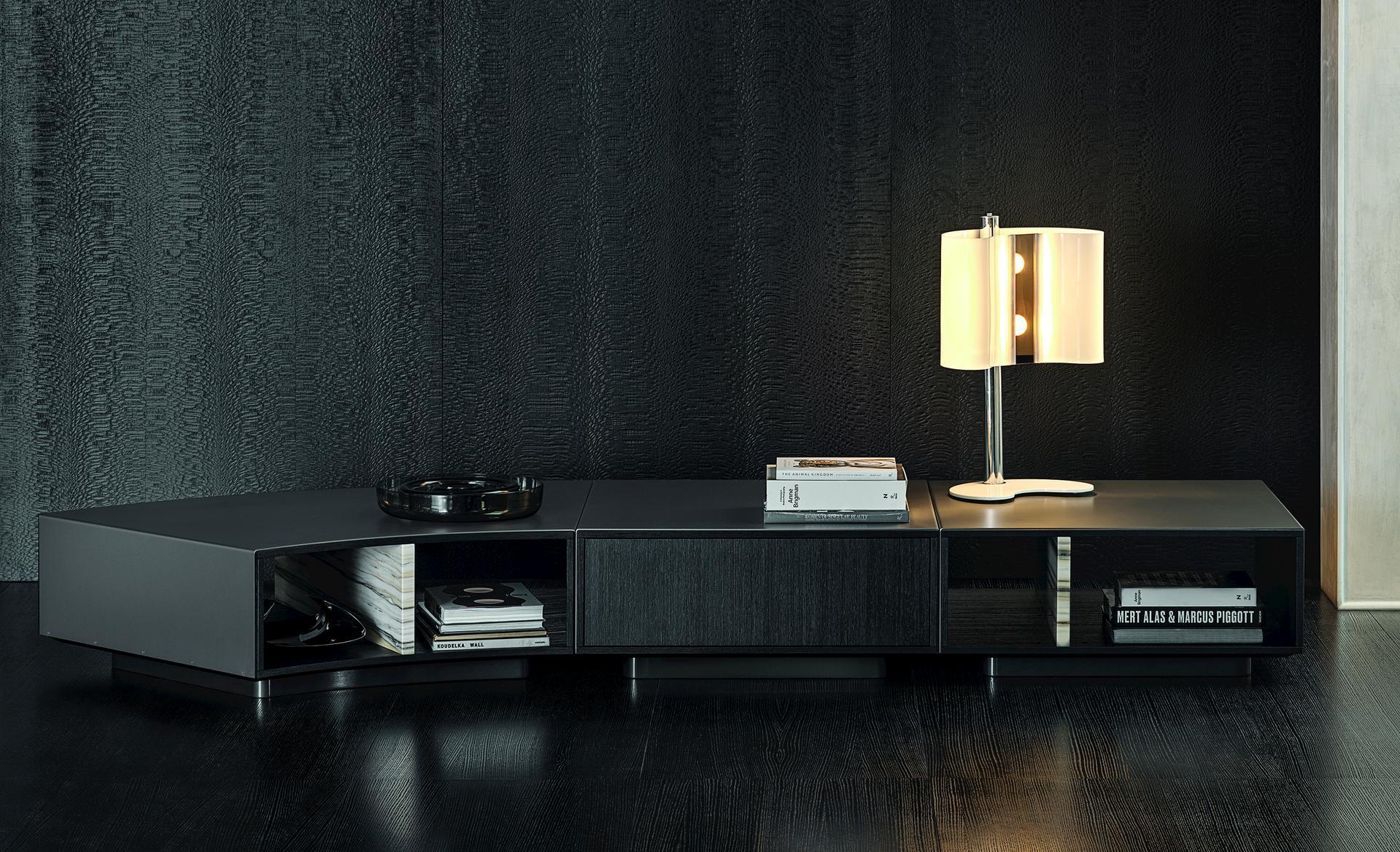 Low coffee table with storage space | Amber by Minotti
