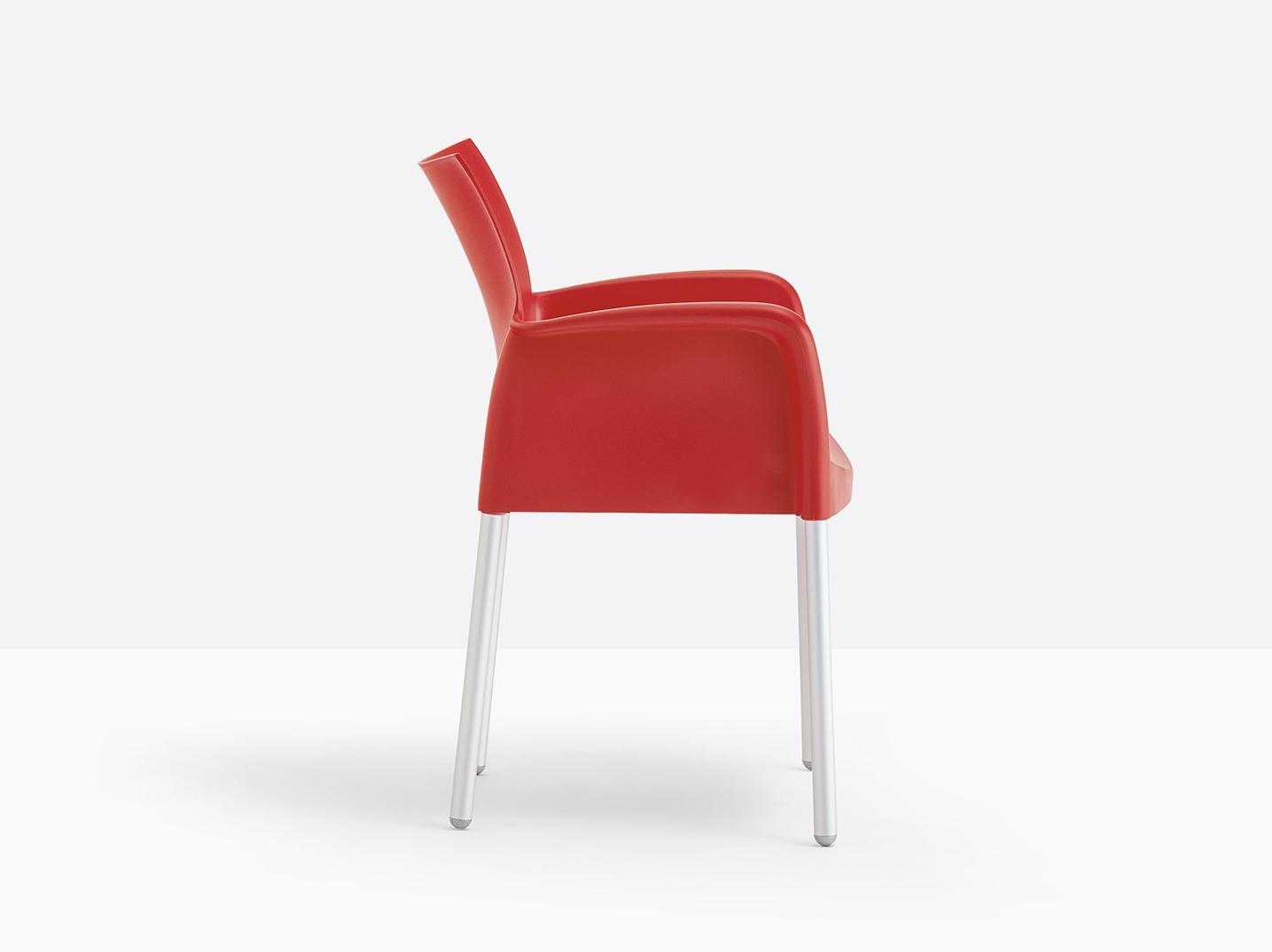 Polypropylene chair with armrests | Ice 850 by Pedrali