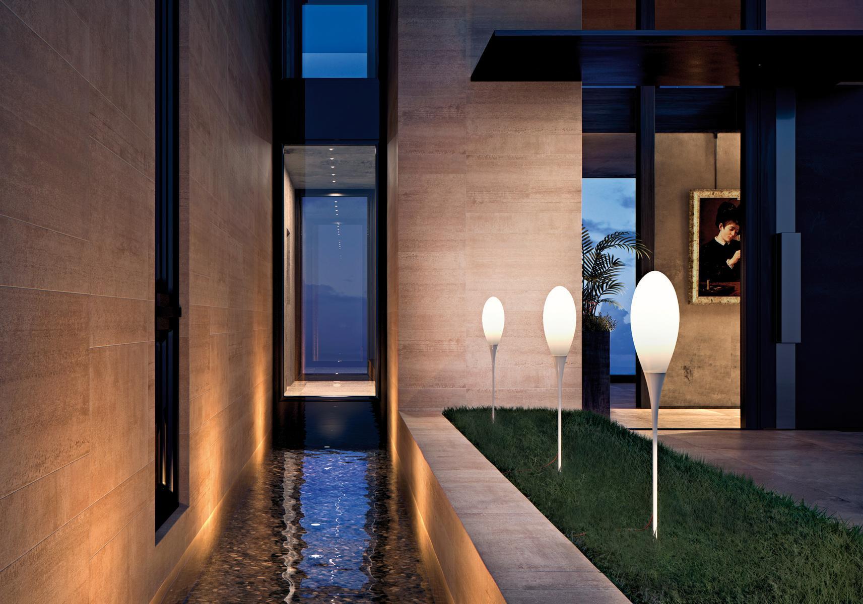 Polyethylene bollard light | Spillo Outdoor Peg by Kundalini