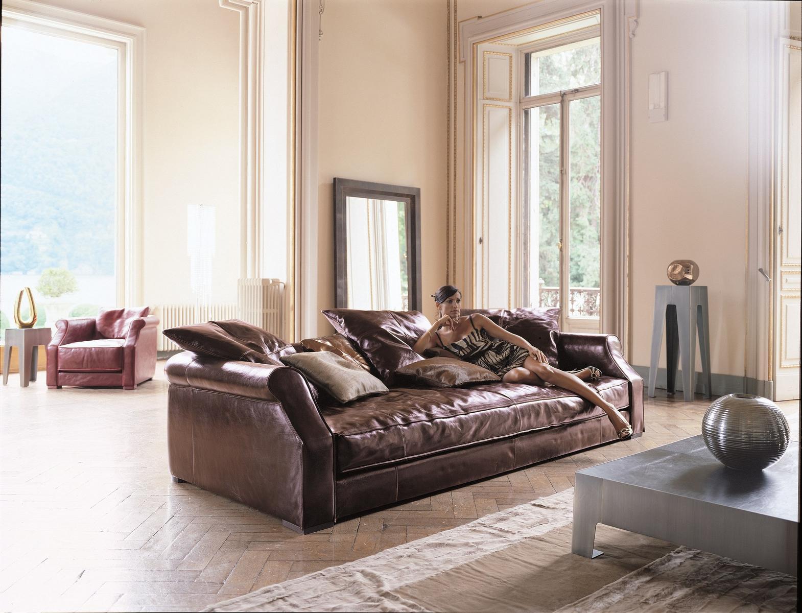 Sectional tanned leather sofa | Rubens Free Back Cushions by Longhi