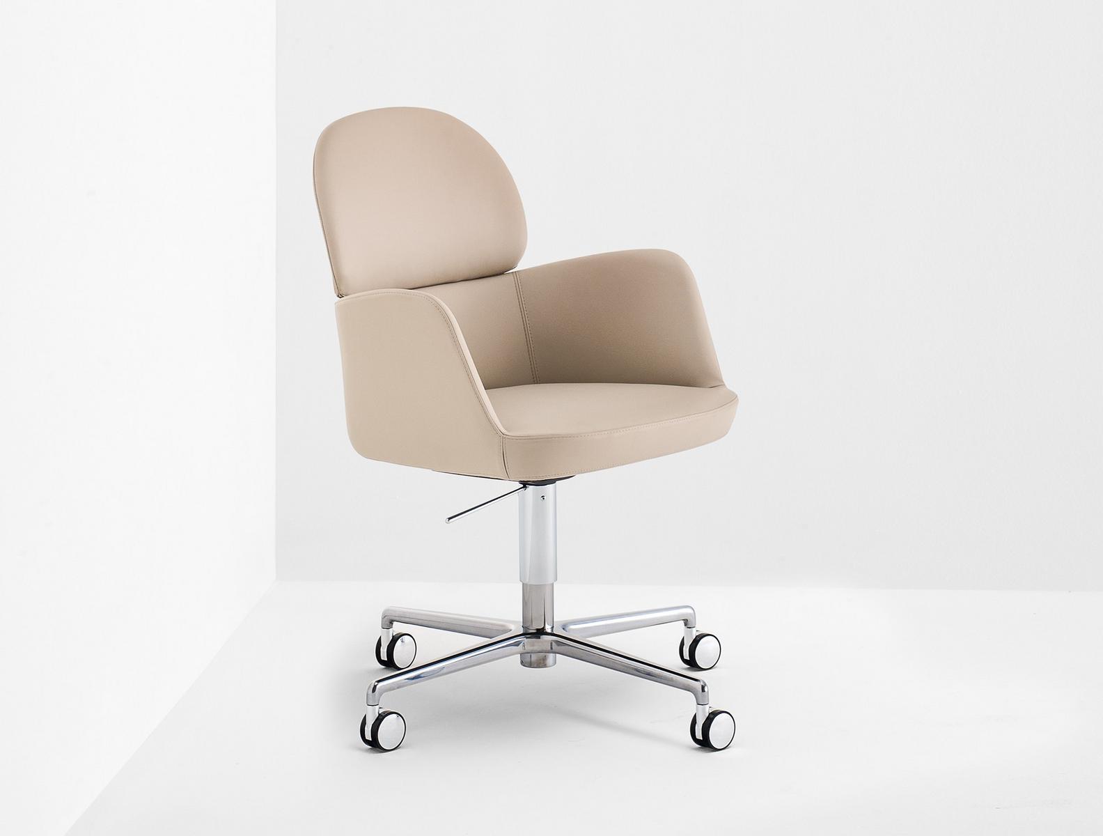 Medium back executive chair with 4-spoke base | Ester 696 by Pedrali