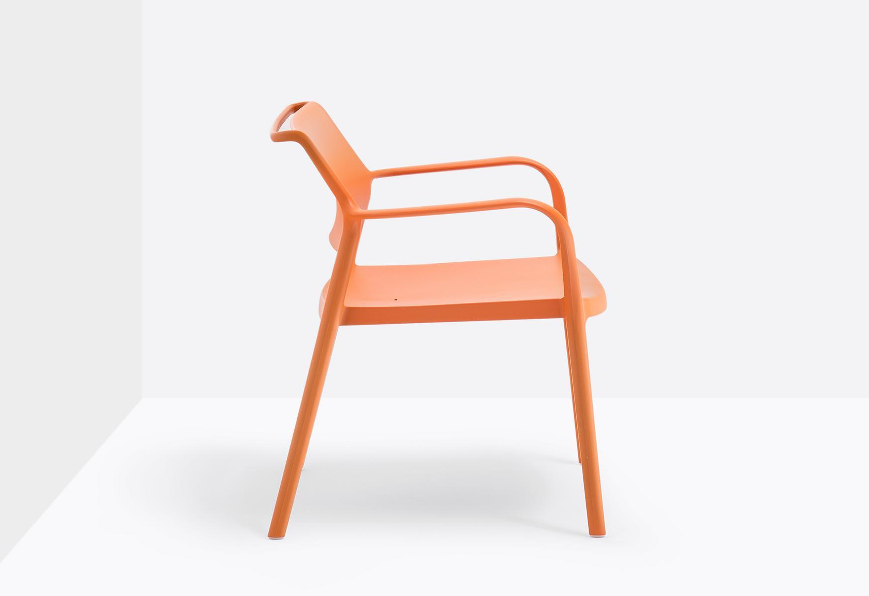 Stackable polypropylene easy chair with armrests | Ara 316 by Pedrali