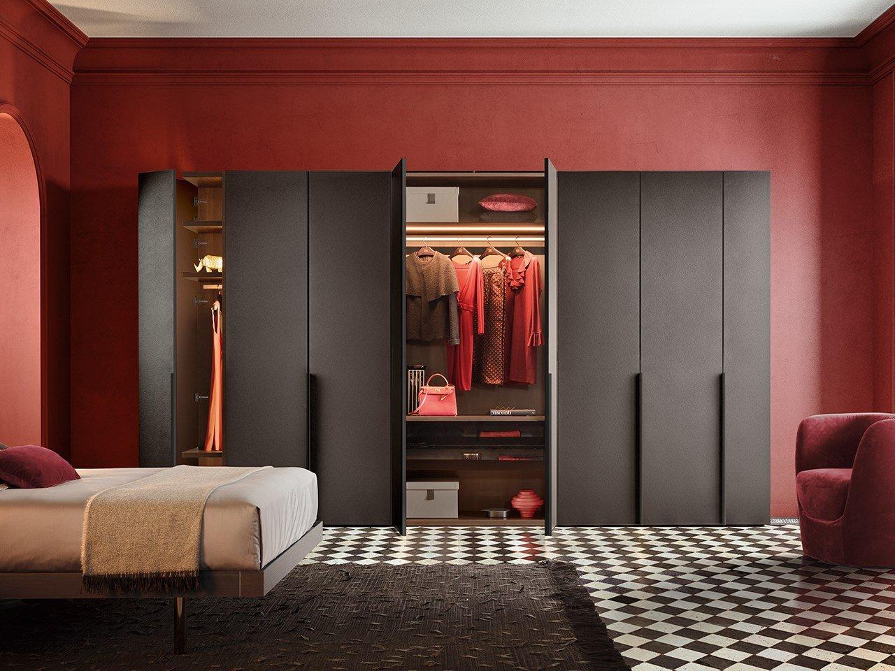 Lacquered wooden wardrobe | Cornice by Pianca