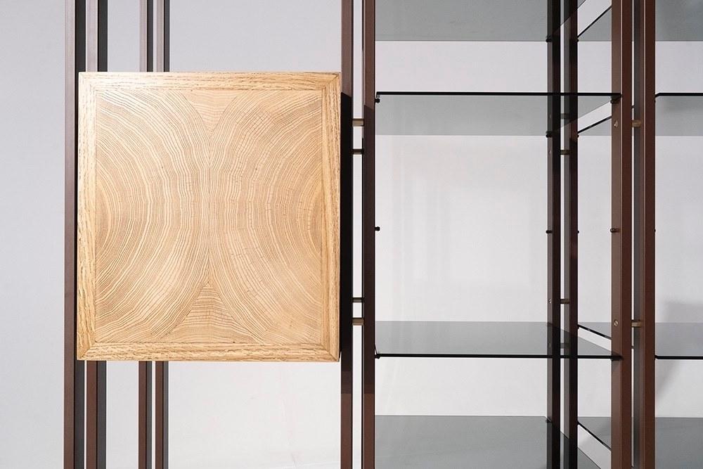 Open wood veneer and iron bookcase with drawers | Tury by Mantellassi 1926