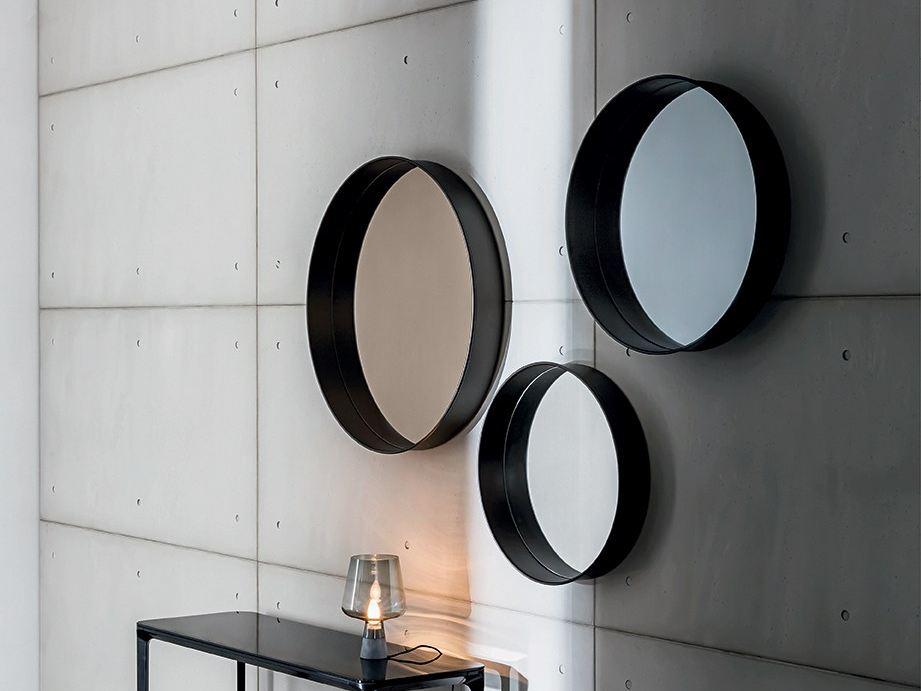 Round wall-mounted framed mirror | Horizon by Sovet