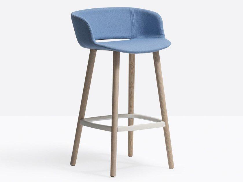 Fabric stool with armrests with footrest | Babila 2757/2 by Pedrali