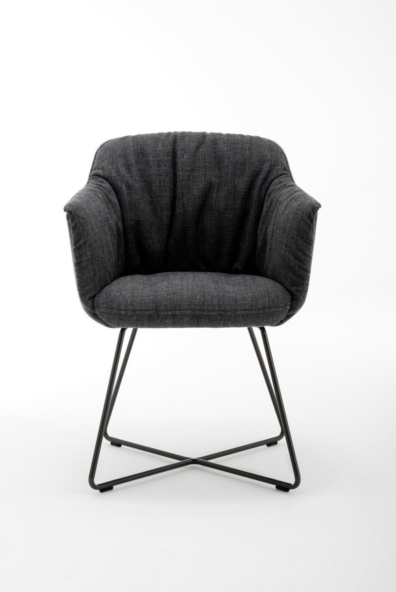 Upholstered fabric chair with armrests | 641 by Rolf Benz