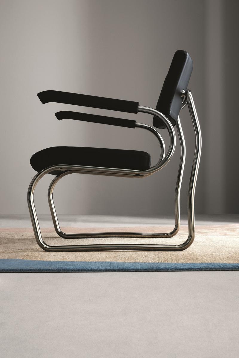 Upholstered easy chair with armrests | Sant'elia by Zanotta