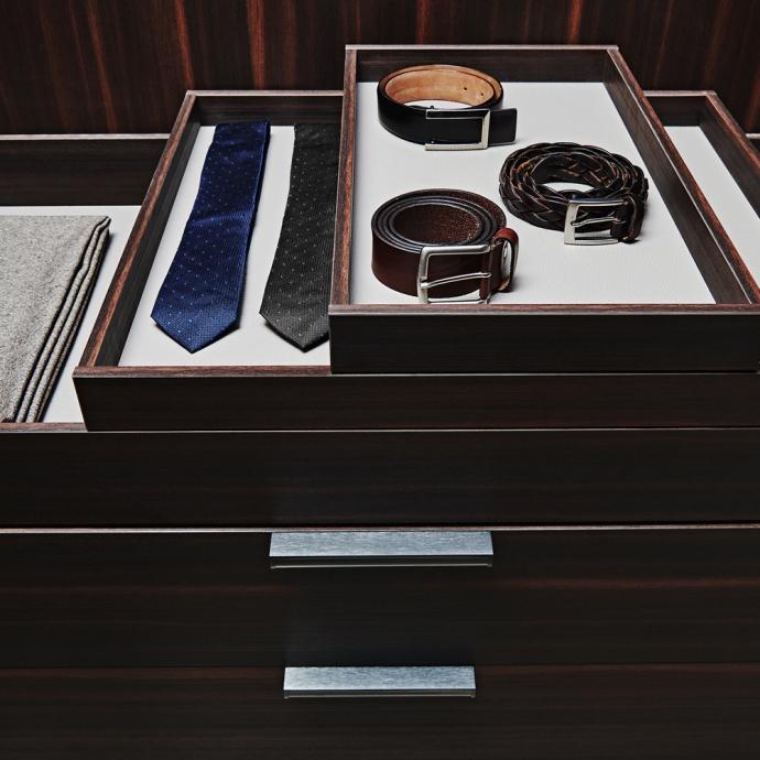 Sectional wood and glass wardrobe | Gliss Master by Molteni